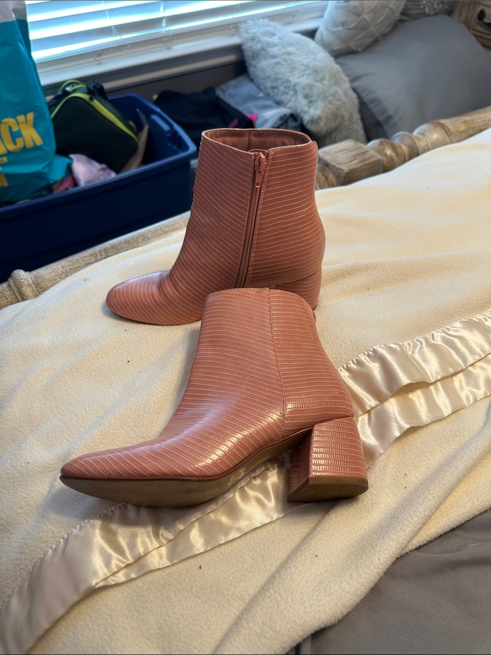 Chinese Laundry Pink Textured Block Heel Ankle Boots